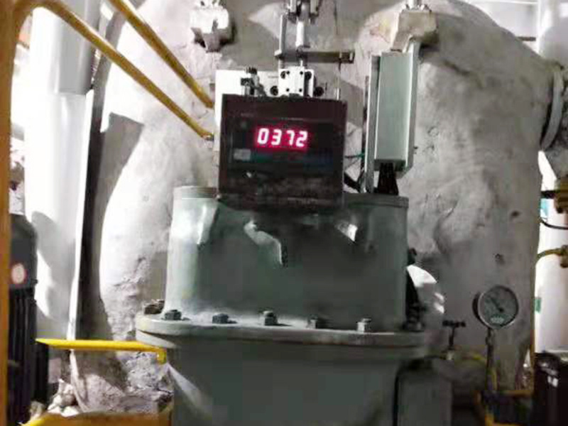   如何评估凝气式汽轮机在变工况下的热力性能和效率变化？